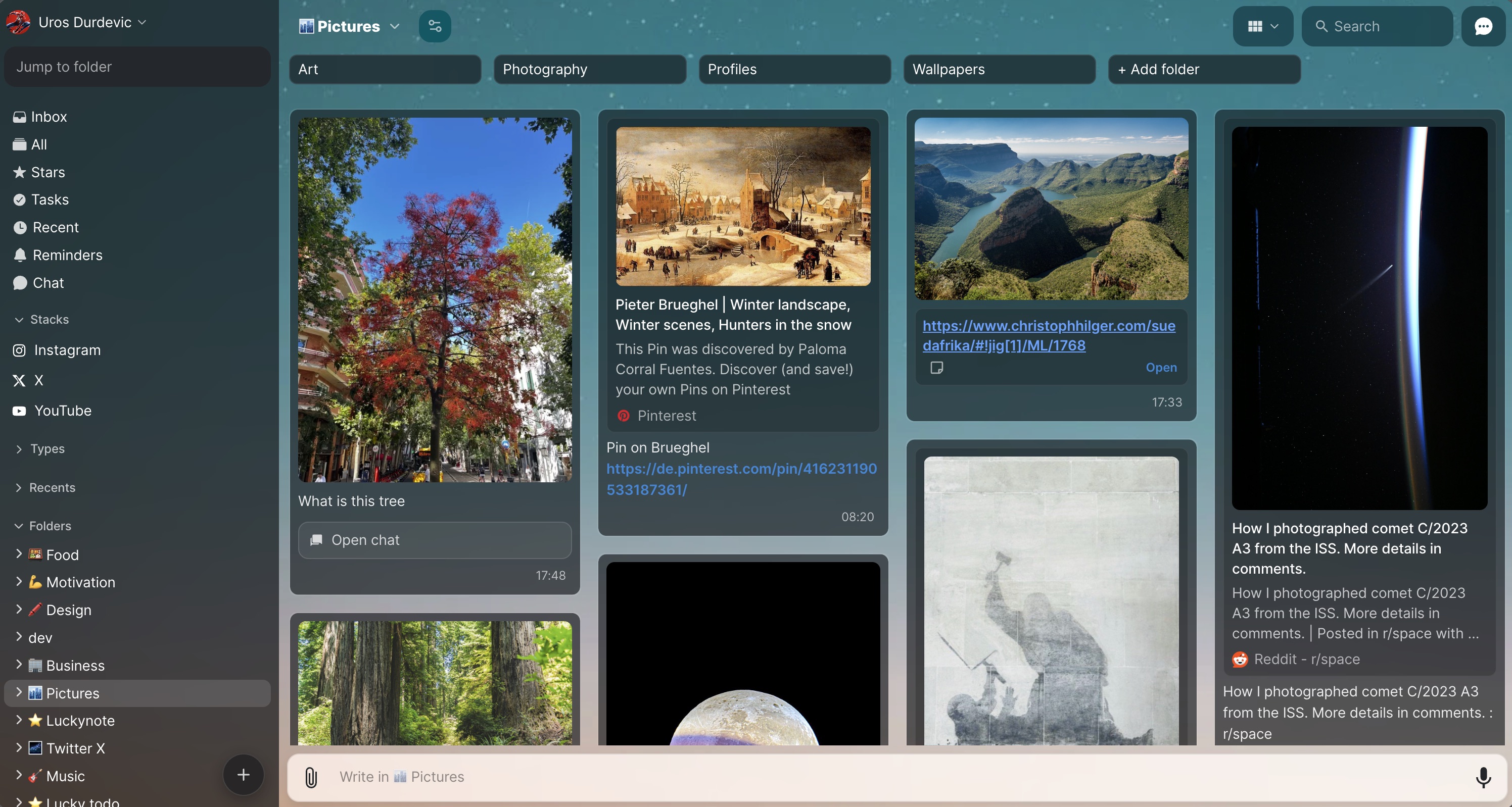 Luckynote Pictures folder displayed in Masonry view